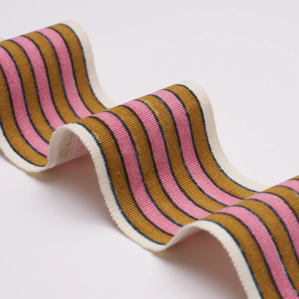 ARYA STRIPE HAND BLOCK TRIM_ GOLD