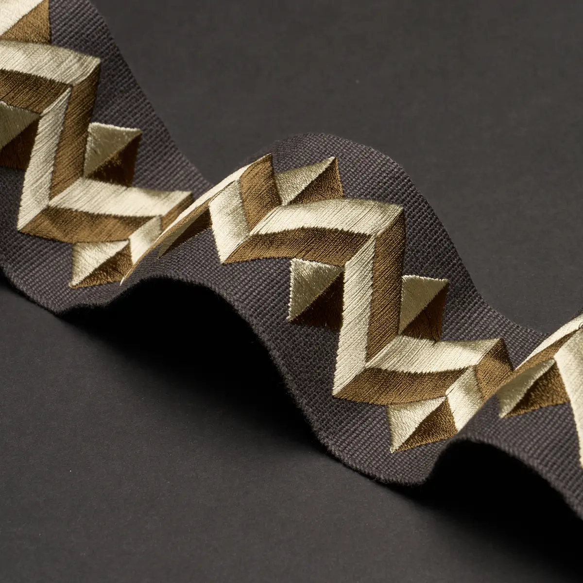 ZIGZAG MODERNE TAPE_ ONYX