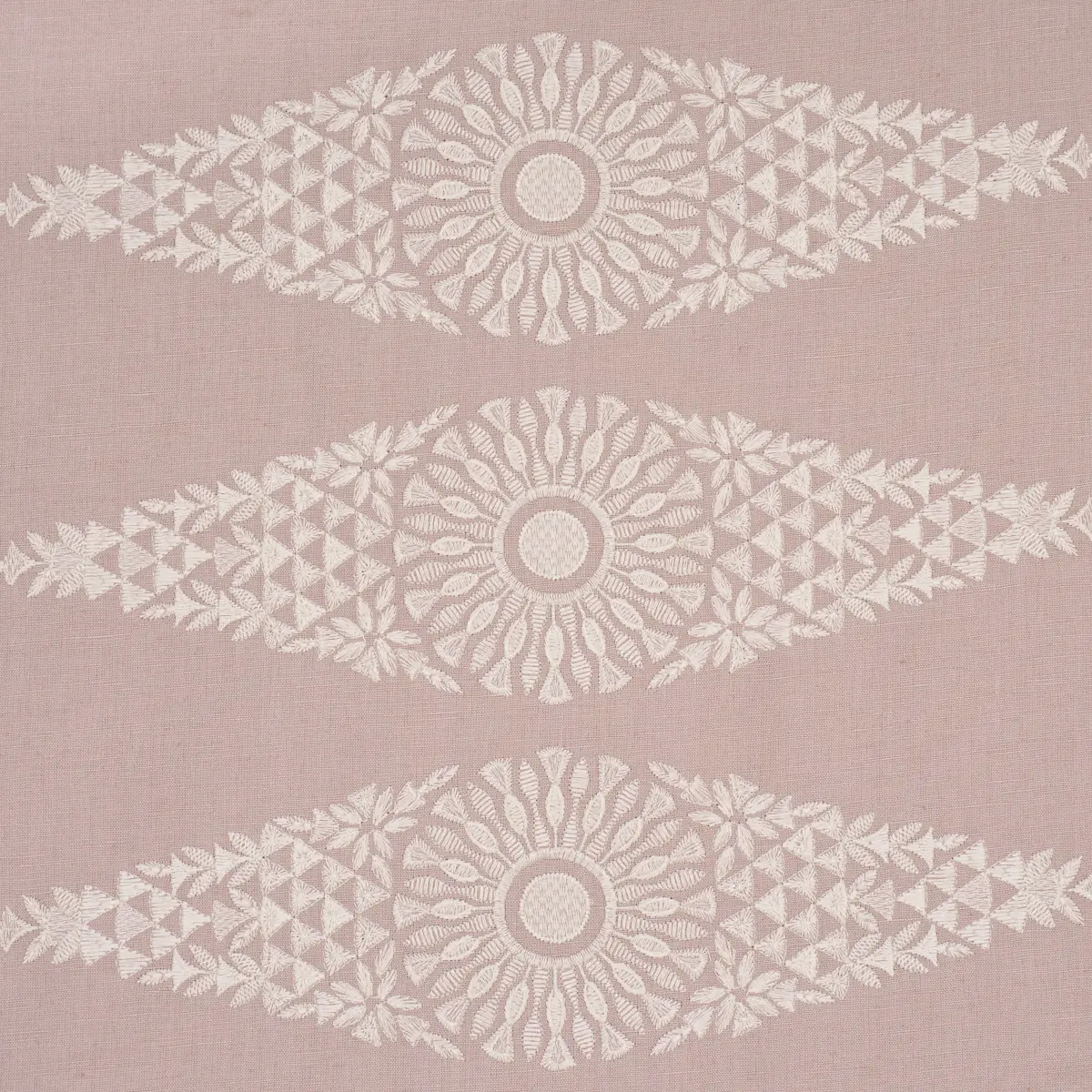 TASMIN EMBROIDERY_ FRENCH LILAC