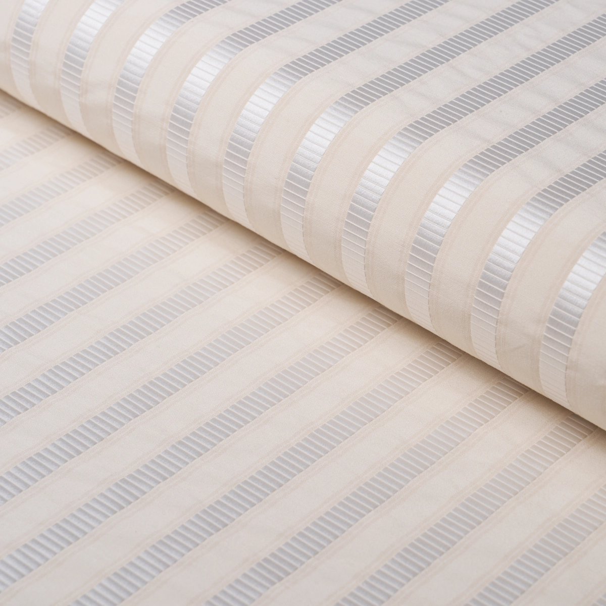 LINCOLN SMALL STRIPE_ IVORY