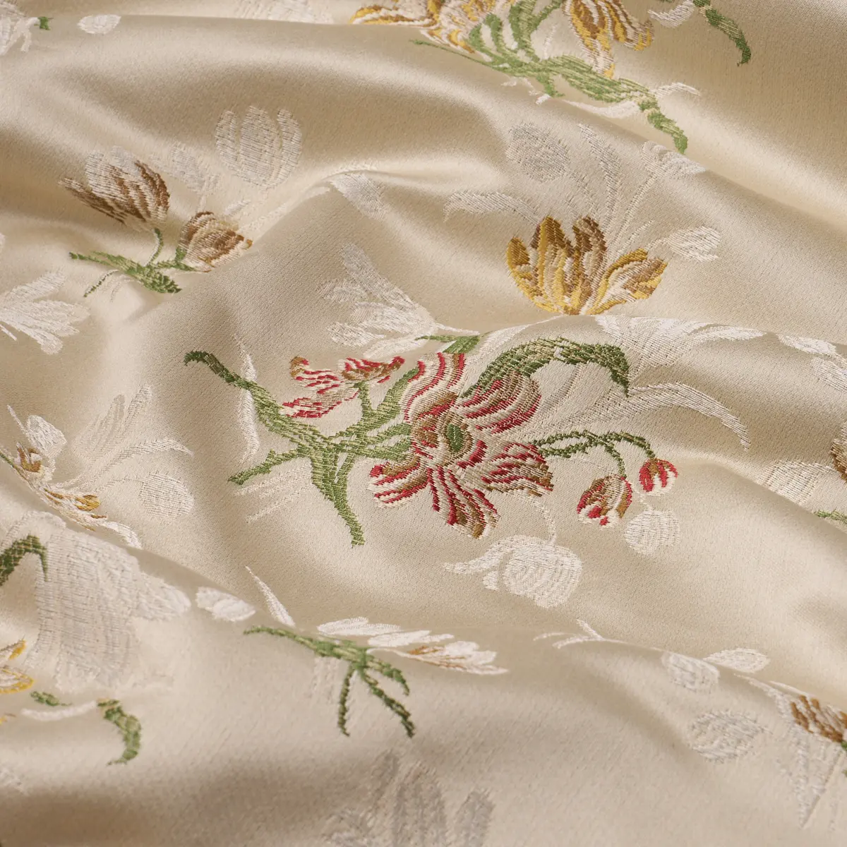 SPITALFIELDS BOUQUET_ ALABASTER