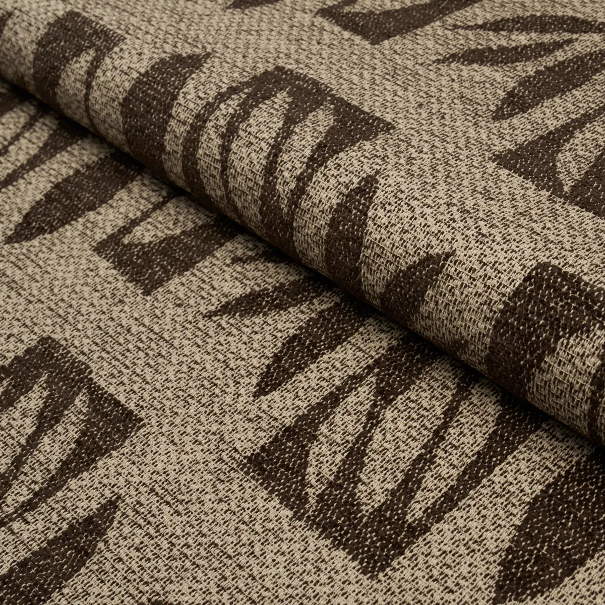 BANANA LEAF CUTOUT_ BROWN