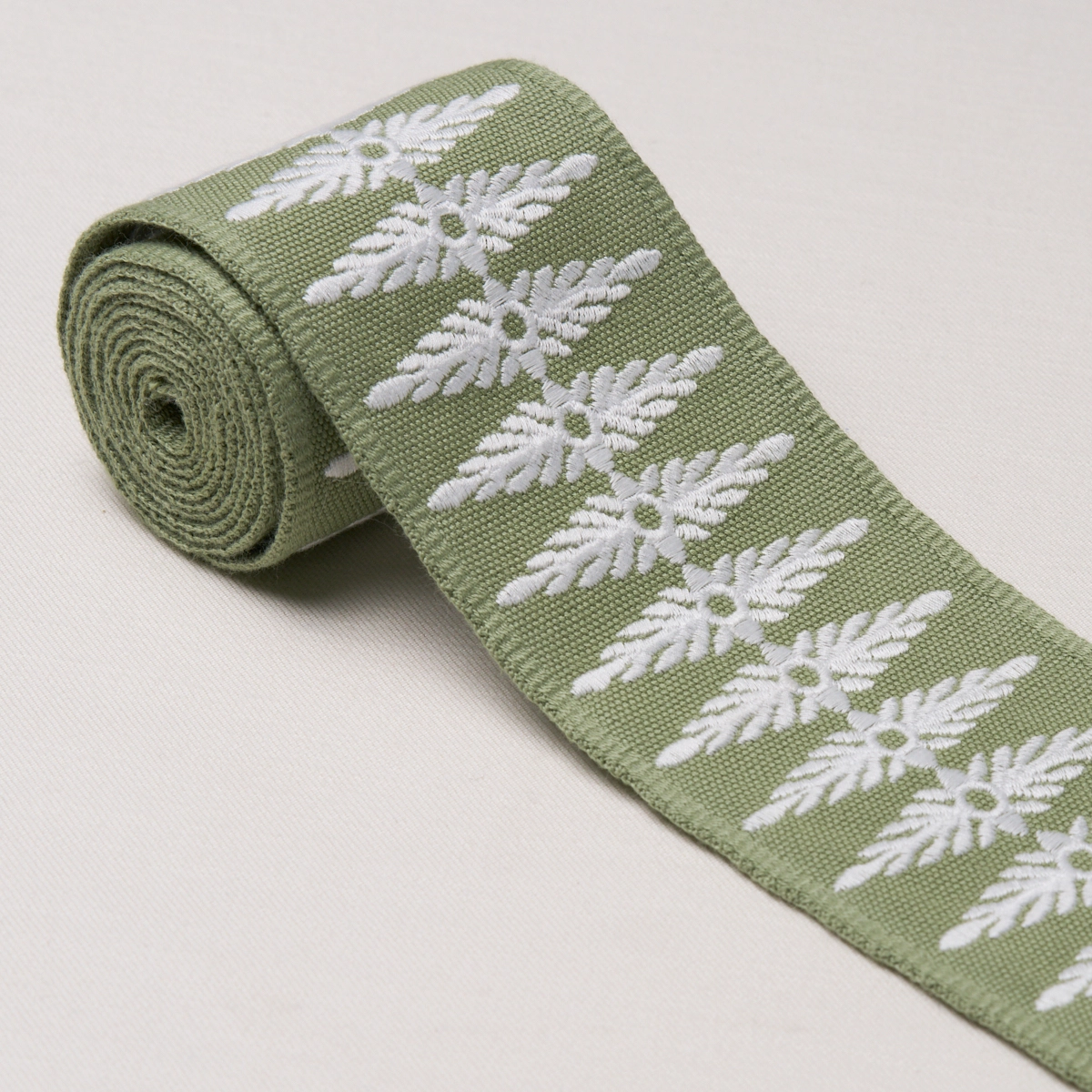 GENEVIEVE EMBROIDERED TAPE_ GREEN