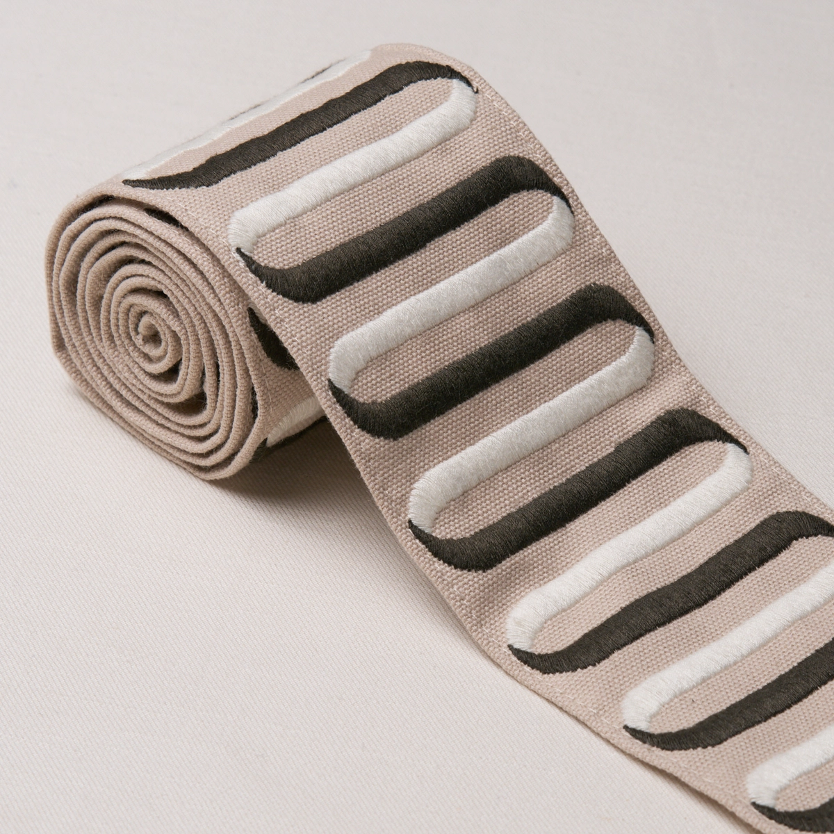 RIBBON TAPE_ CREAM