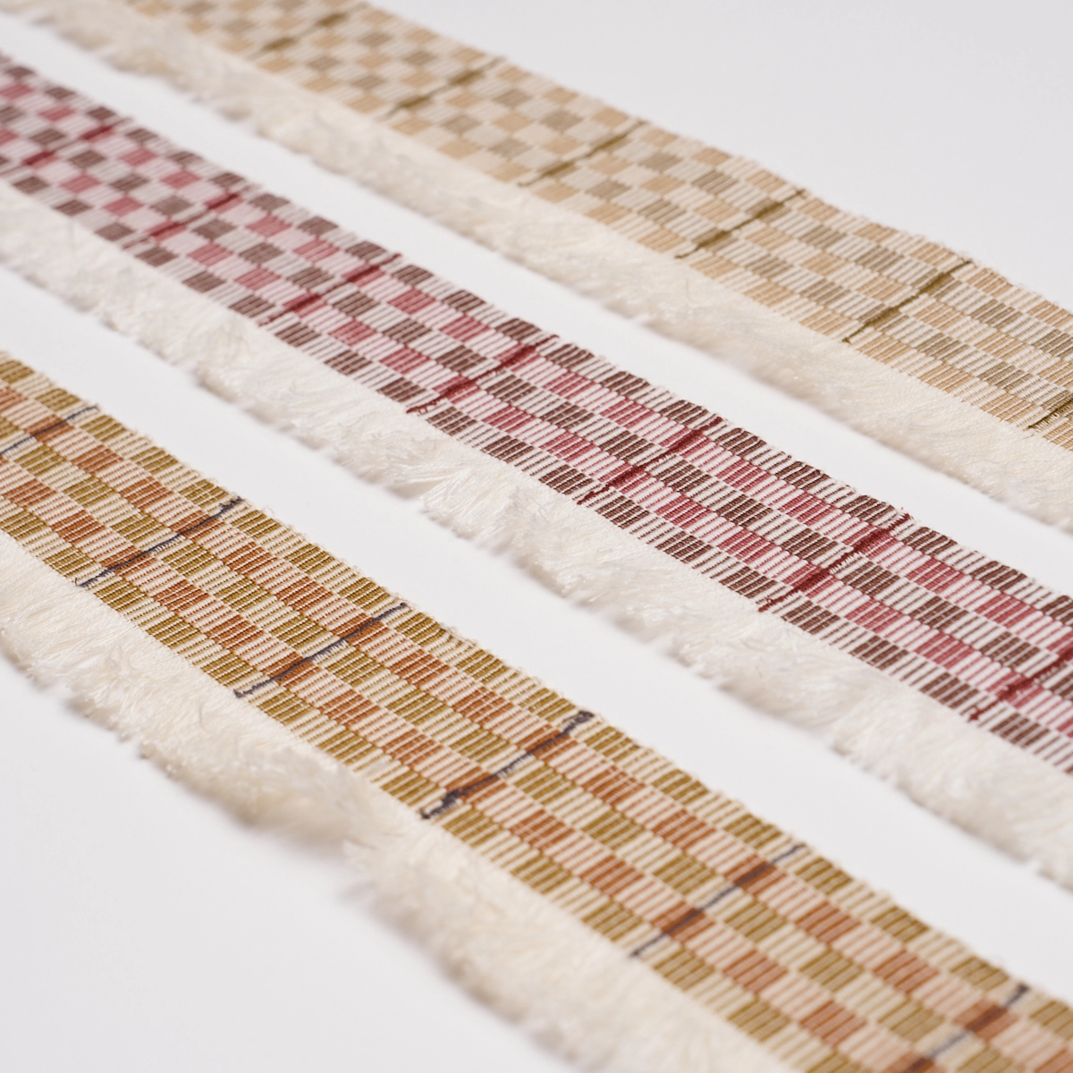 SKYLINE PLAID FRINGE_ MERLOT