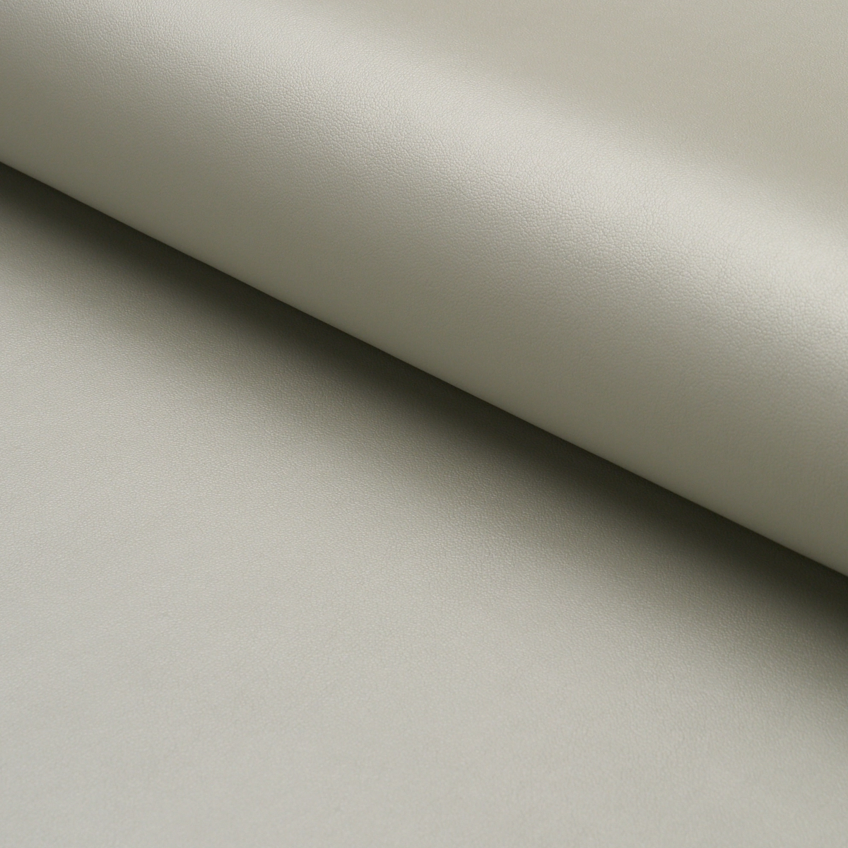 METALLIC VEGAN LEATHER OUTDOOR_ LUSTROUS METAL