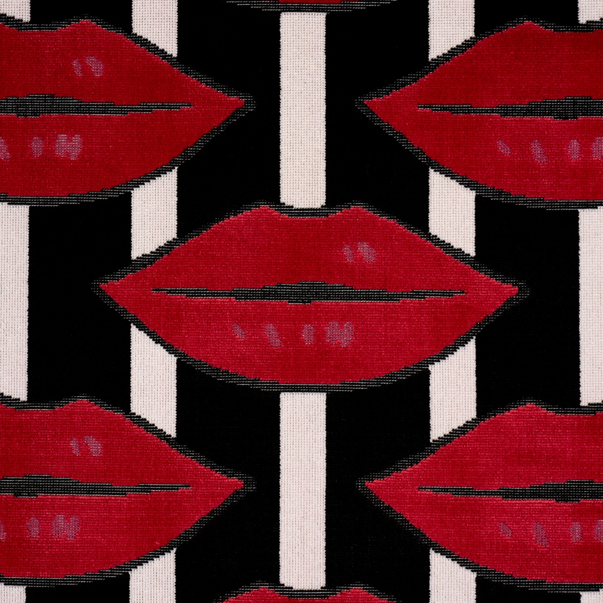 AMUSE BOUCHE_ LIPSTICK RED
