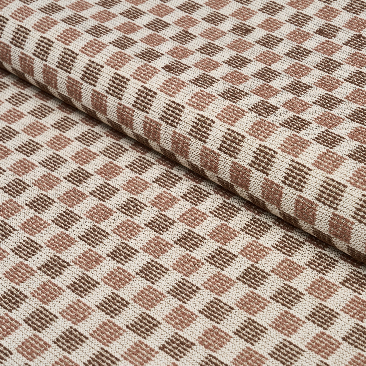 ELARA PERFORMANCE_ BROWN