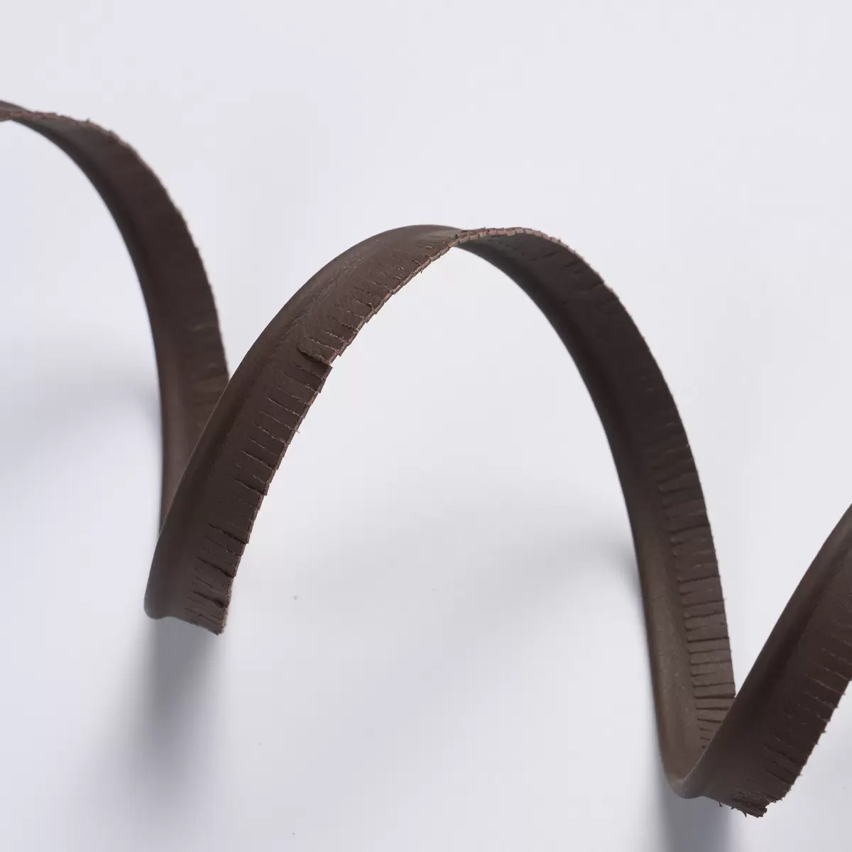 BURNHAM NARROW LEATHER PIPING_ DARK BROWN