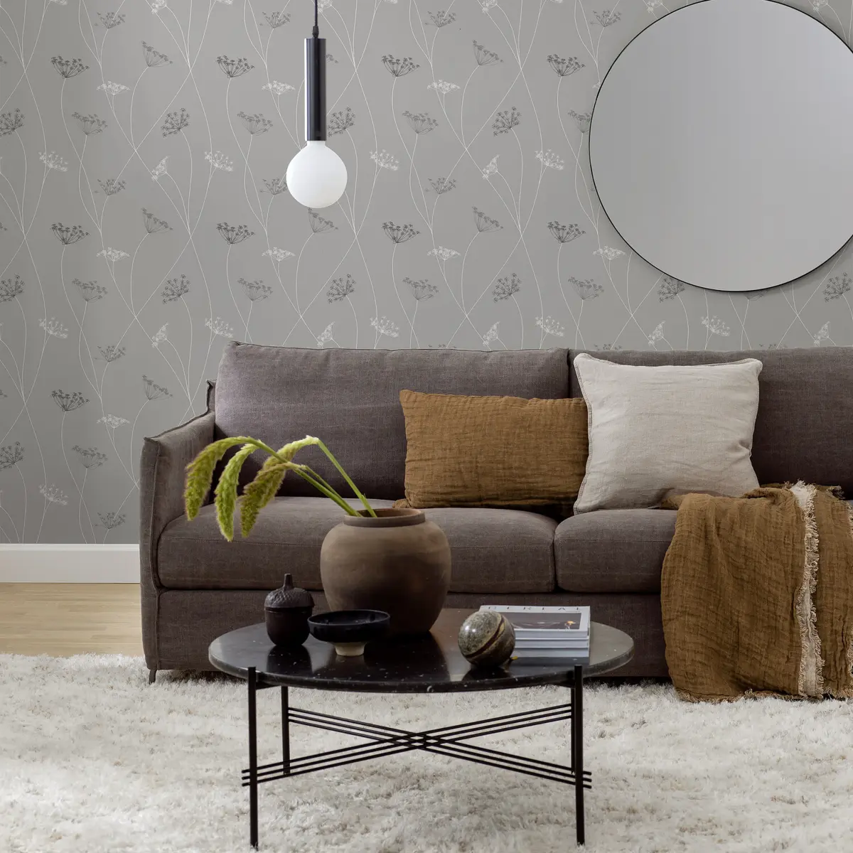 QUEEN ANNE_ GREY