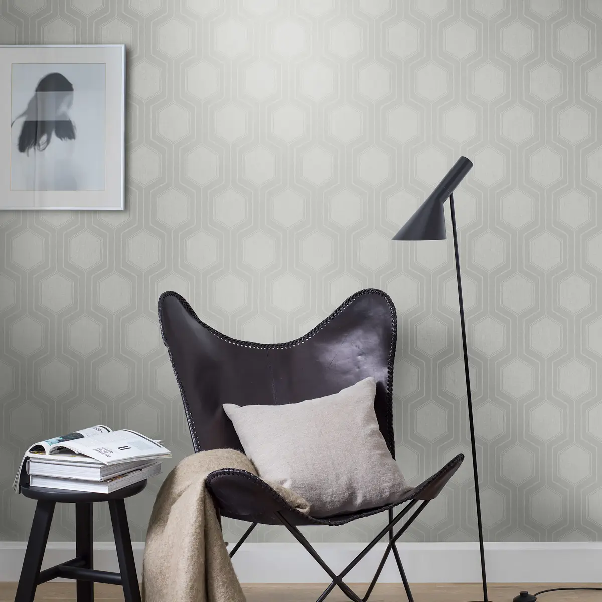 GRAPHIC HEXAGON_ GREY