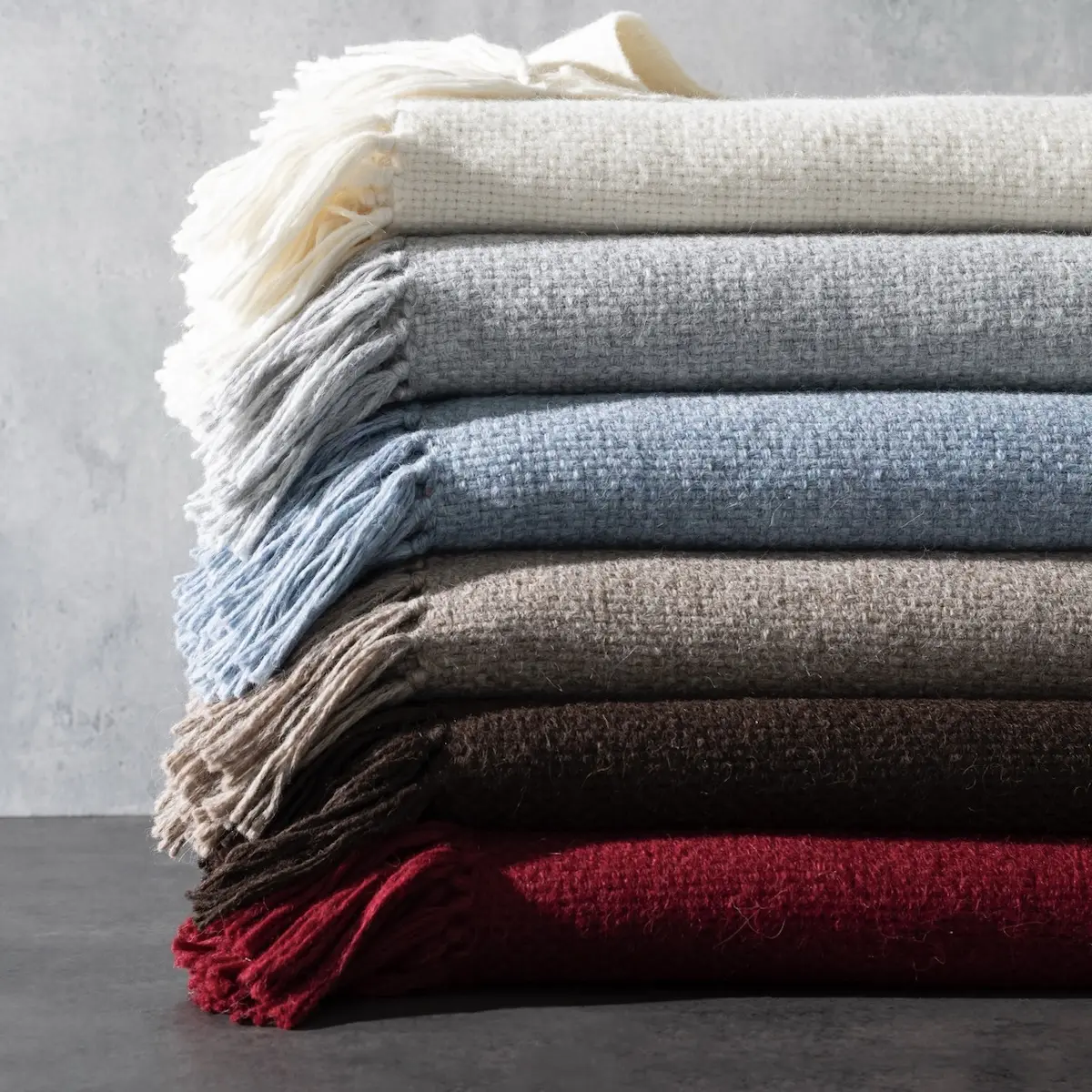 Lanza Throw_ SILVER
