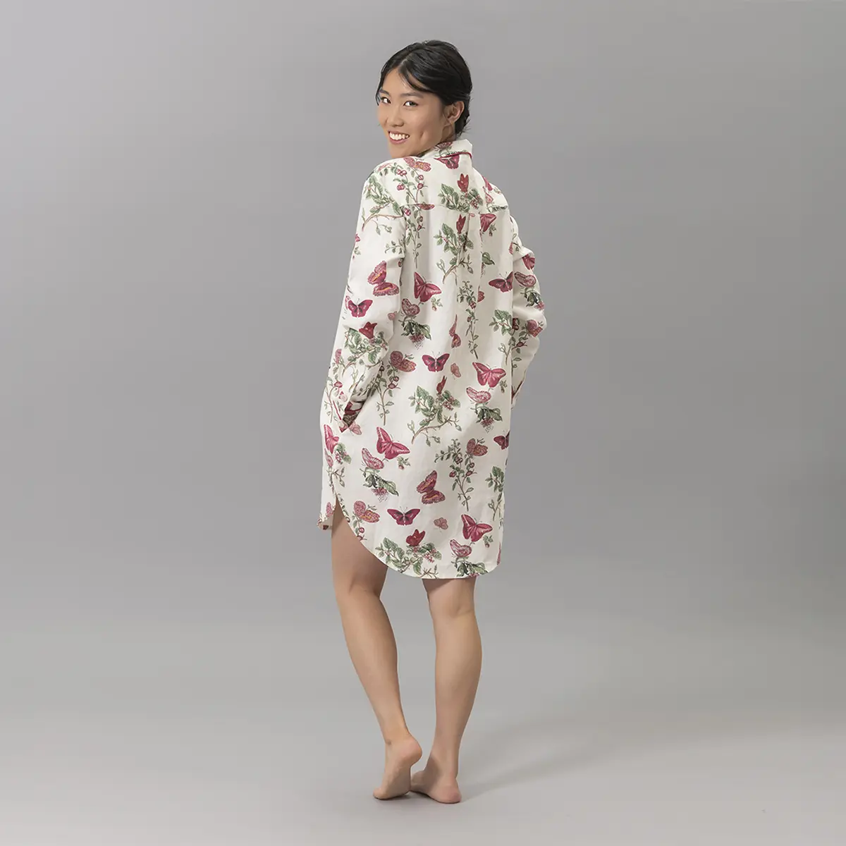 Baudin Butterfly Linen Sleep Shirt_ RUBY