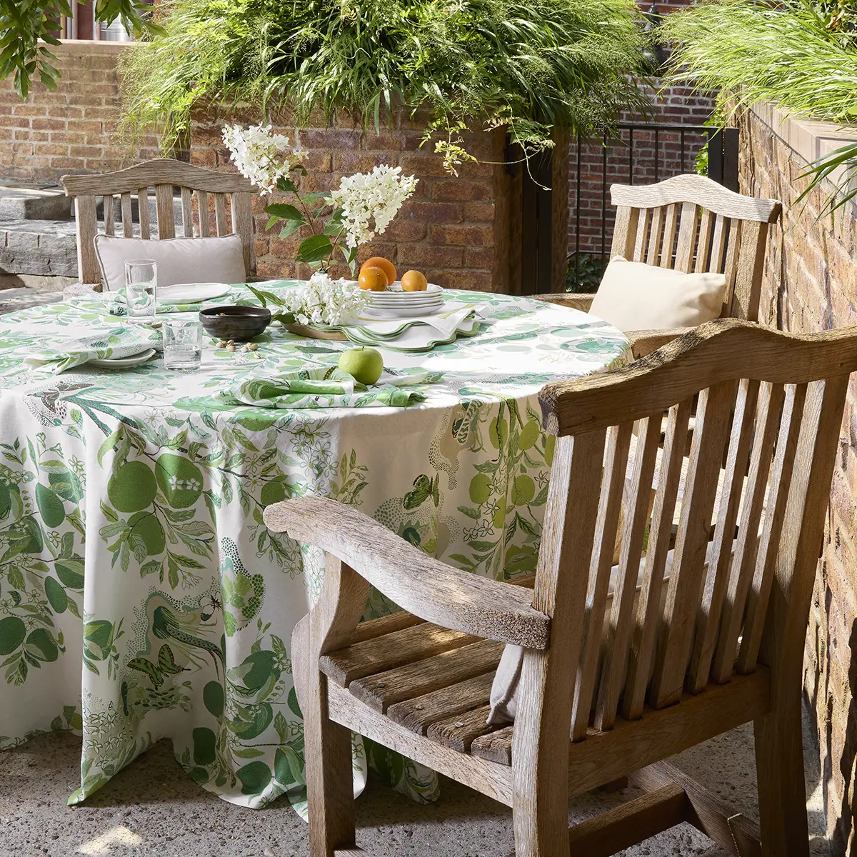 Citrus Garden Tablecloth_ GRASS