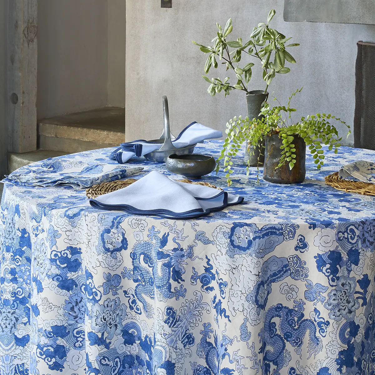 Magic Mountain Placemat, Set of 4_ PORCELAIN BLUE