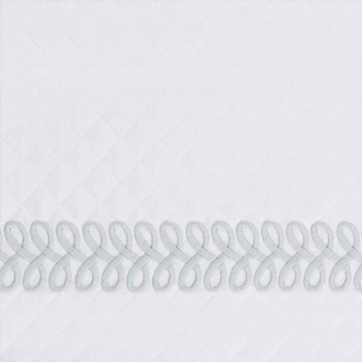 Astor Braid Matelassé Bedding Memo_ SILVER