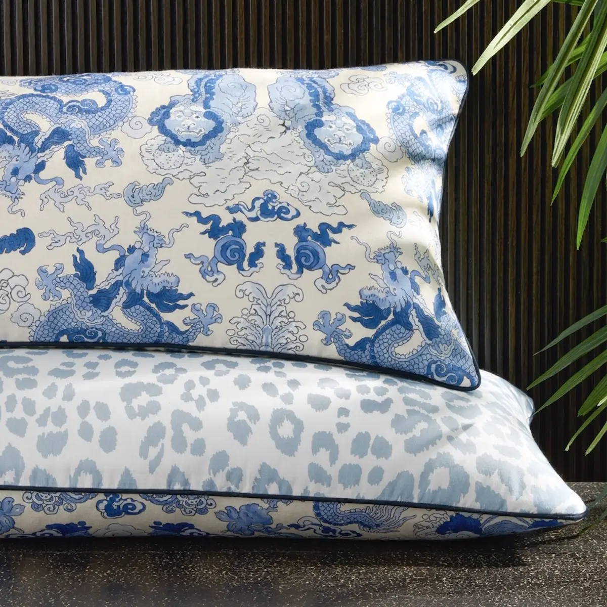 Iconic Leopard/Magic Pillow Cover_ BLUE/SKY