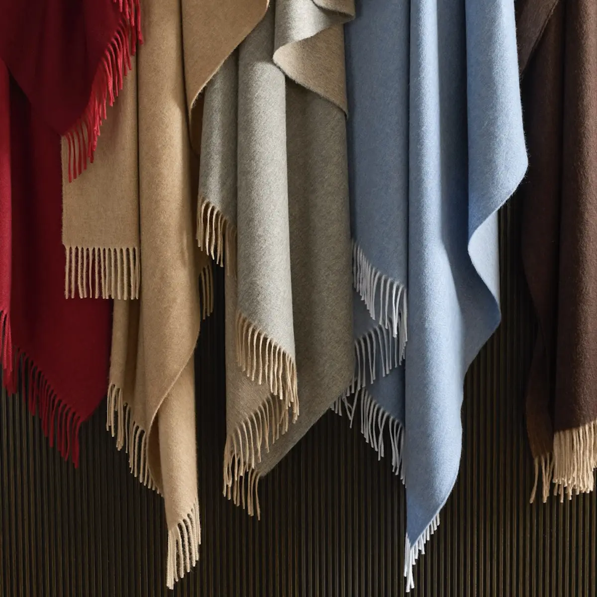 Paley Throw_ CRIMSON/SCARLET