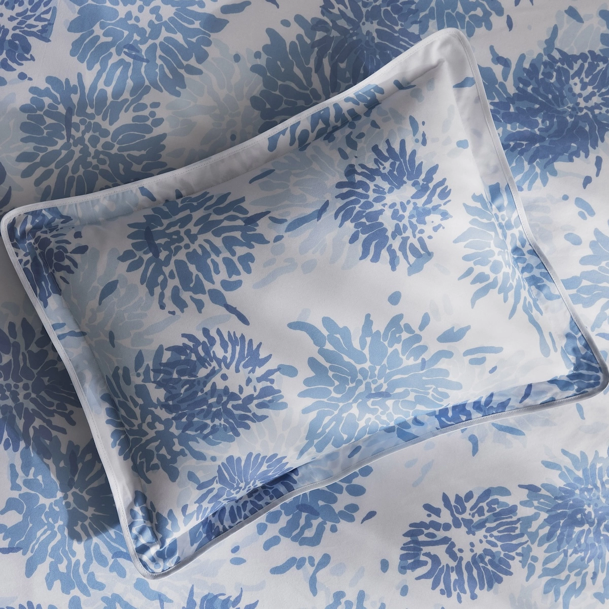 Chrysanthemum Duvet Cover_ BLUE