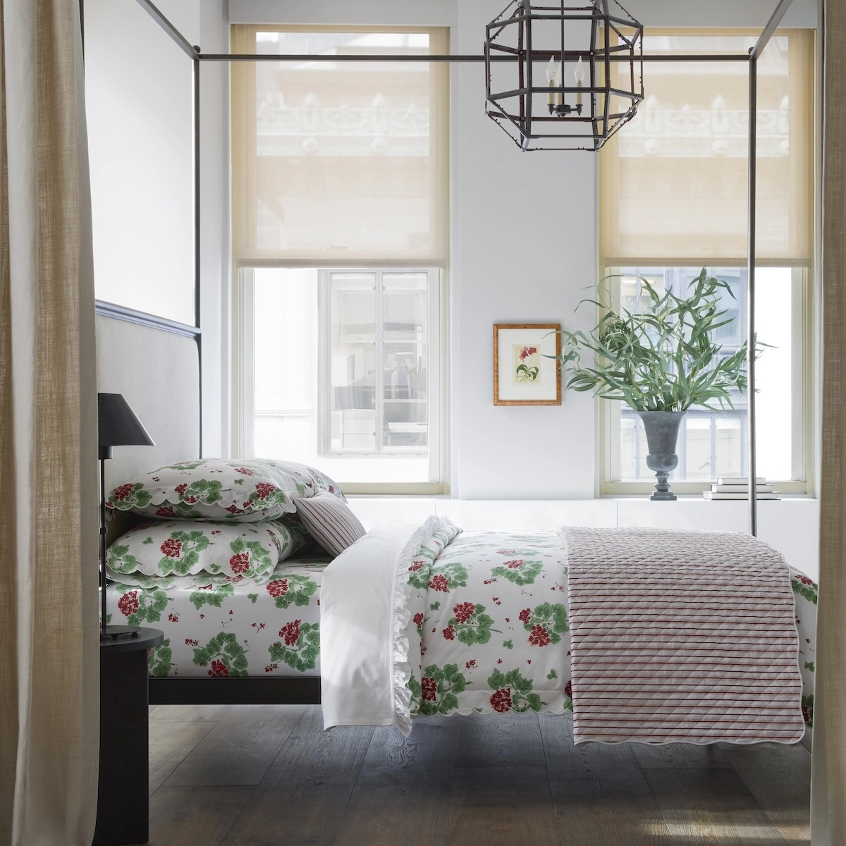 Geranium Fitted Sheet_ SCARLET