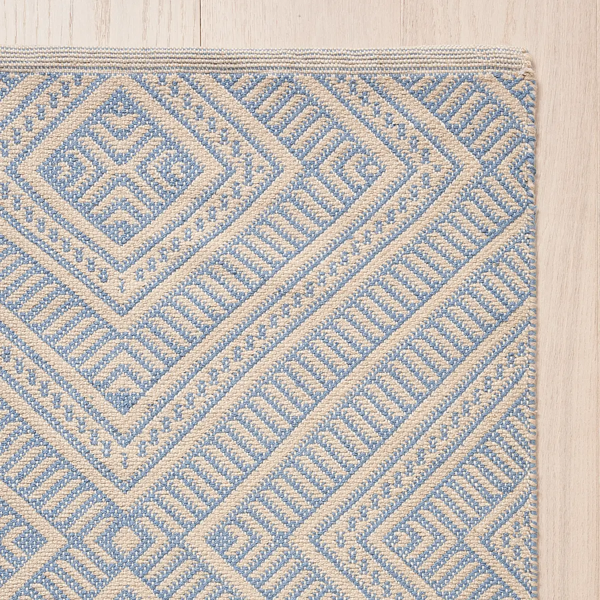 Tortola Indoor/Outdoor Rug_ SKY