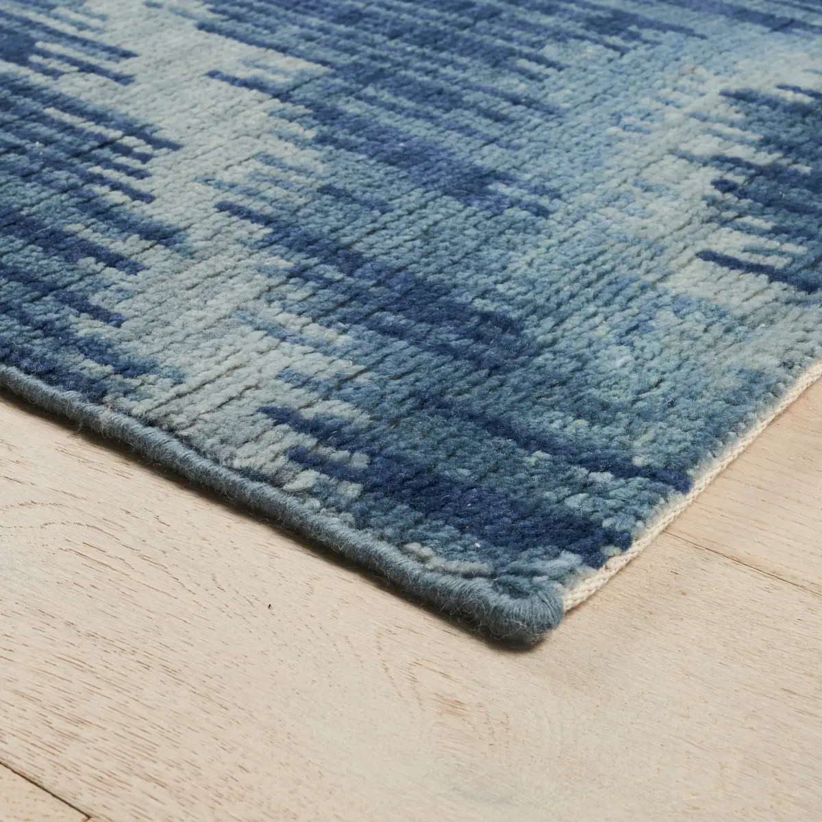 VENETIAN FLAMESTITCH RUG_ BLUE