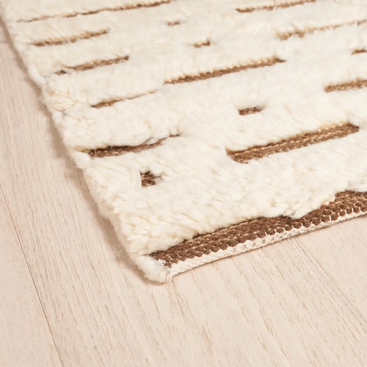 ABSTRACT IKAT RUG_ IVORY & BROWN
