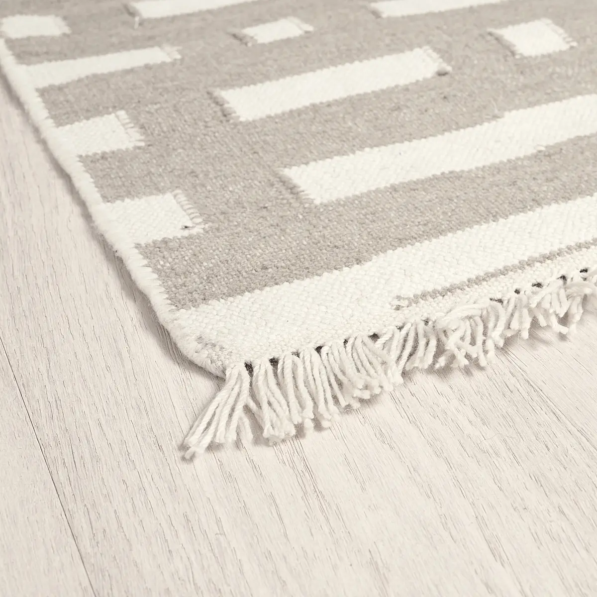 Abstract Ikat Indoor/Outdoor Rug_ STONE