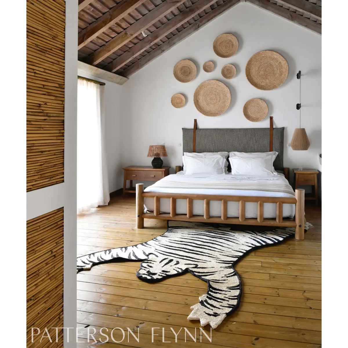 Tigre Rug_ BLACK & NATURAL