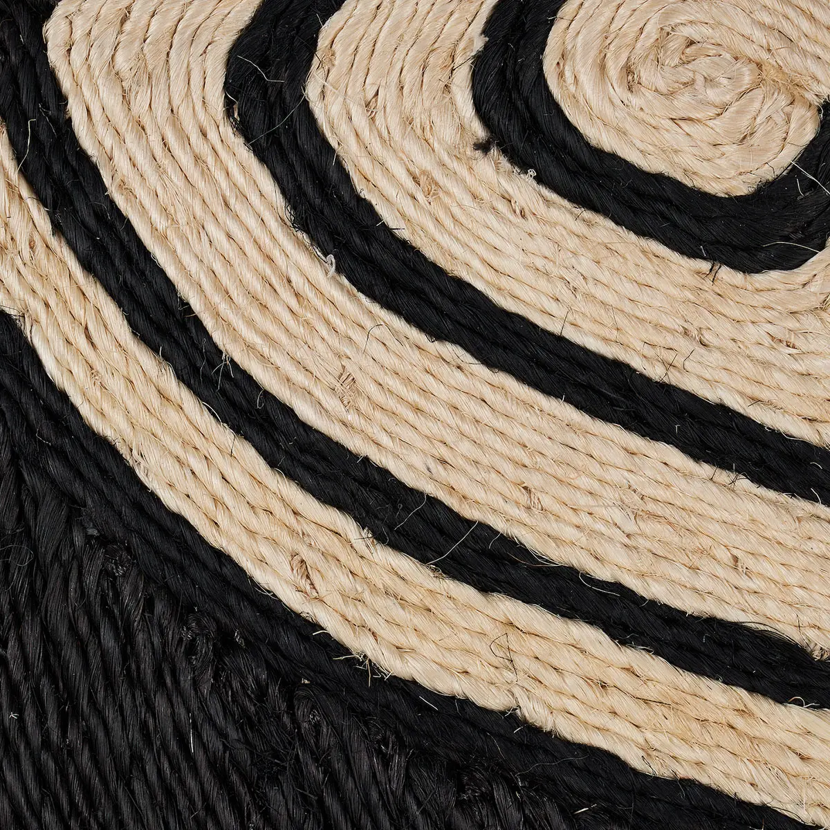 Tortuga Rug_ BLACK & NATURAL