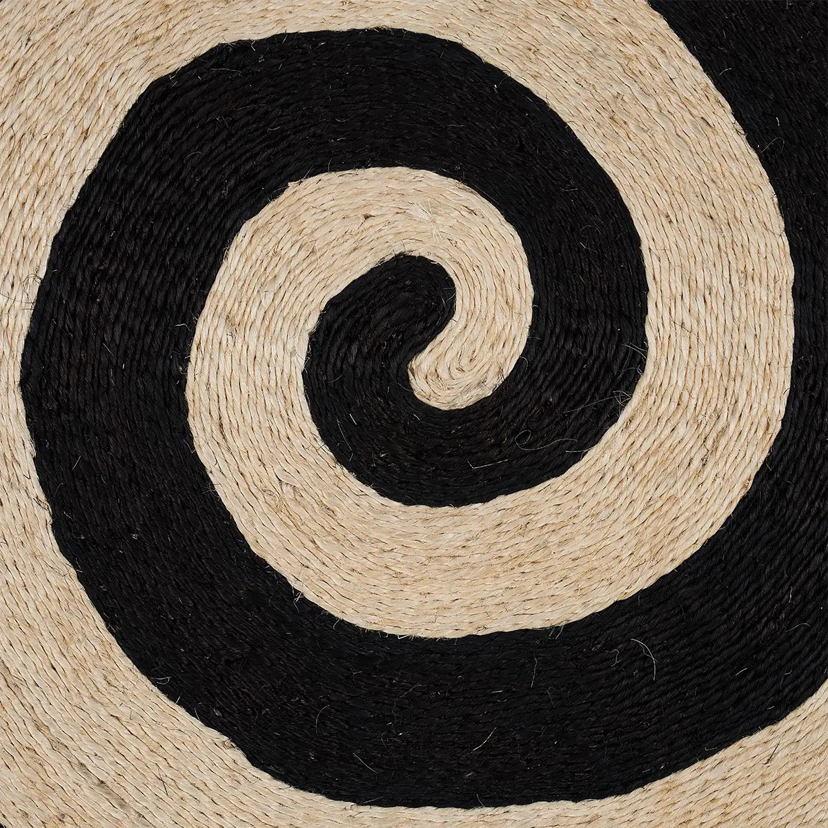 Caracol Rug_ BLACK & NATURAL