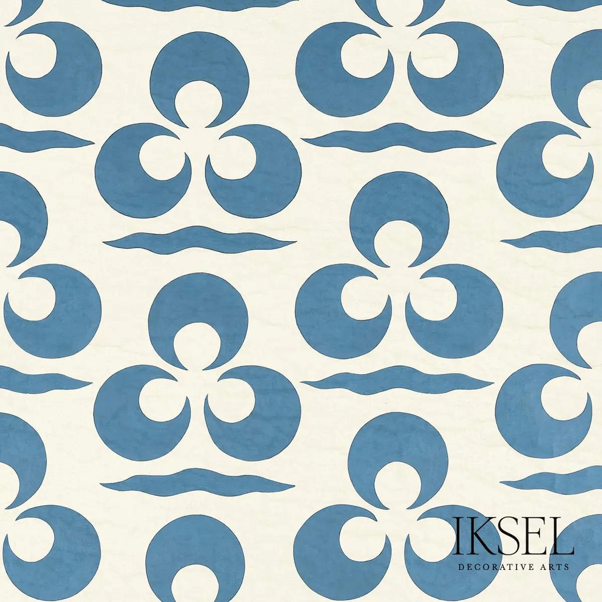 IZNIK CHINTAMANI & CRESCENT_ ALABASTER-BLUE