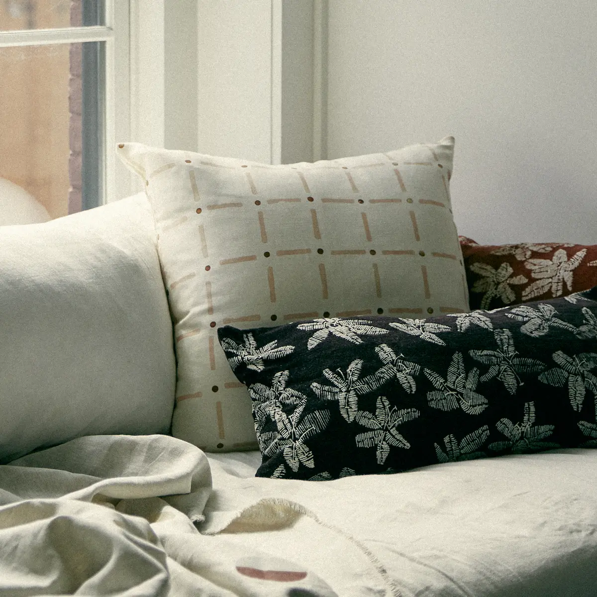 Drifting Grid Pillow_ PETAL