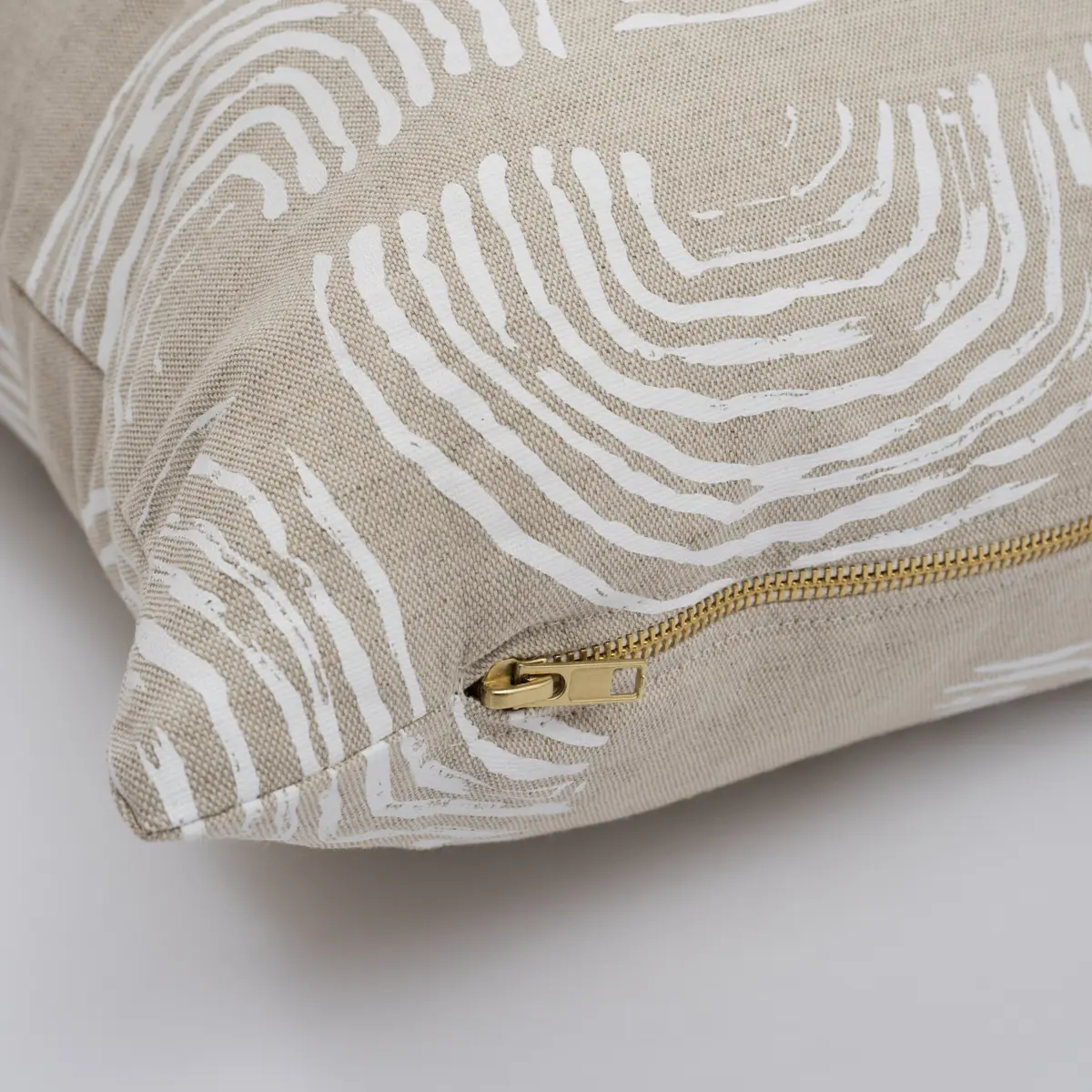 Squiggles Pillow_ WHITE