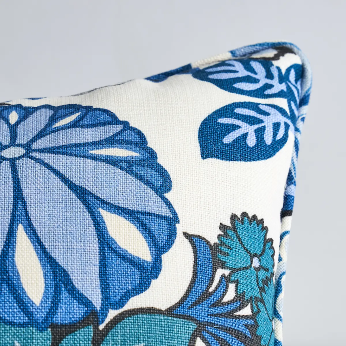 Chiang Mai Dragon Pillow_ CHINA BLUE