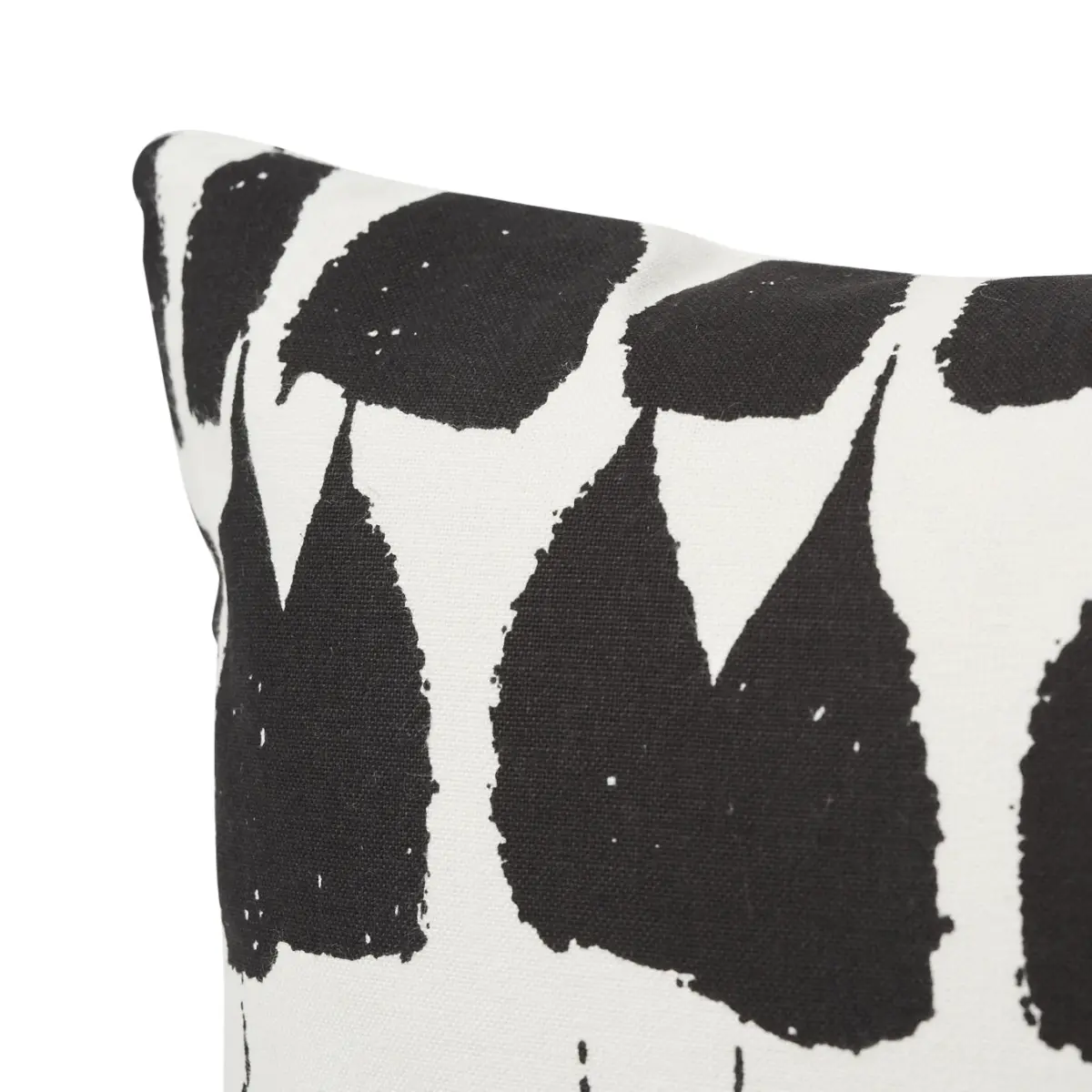 Queen of Spain Pillow_ BLACK
