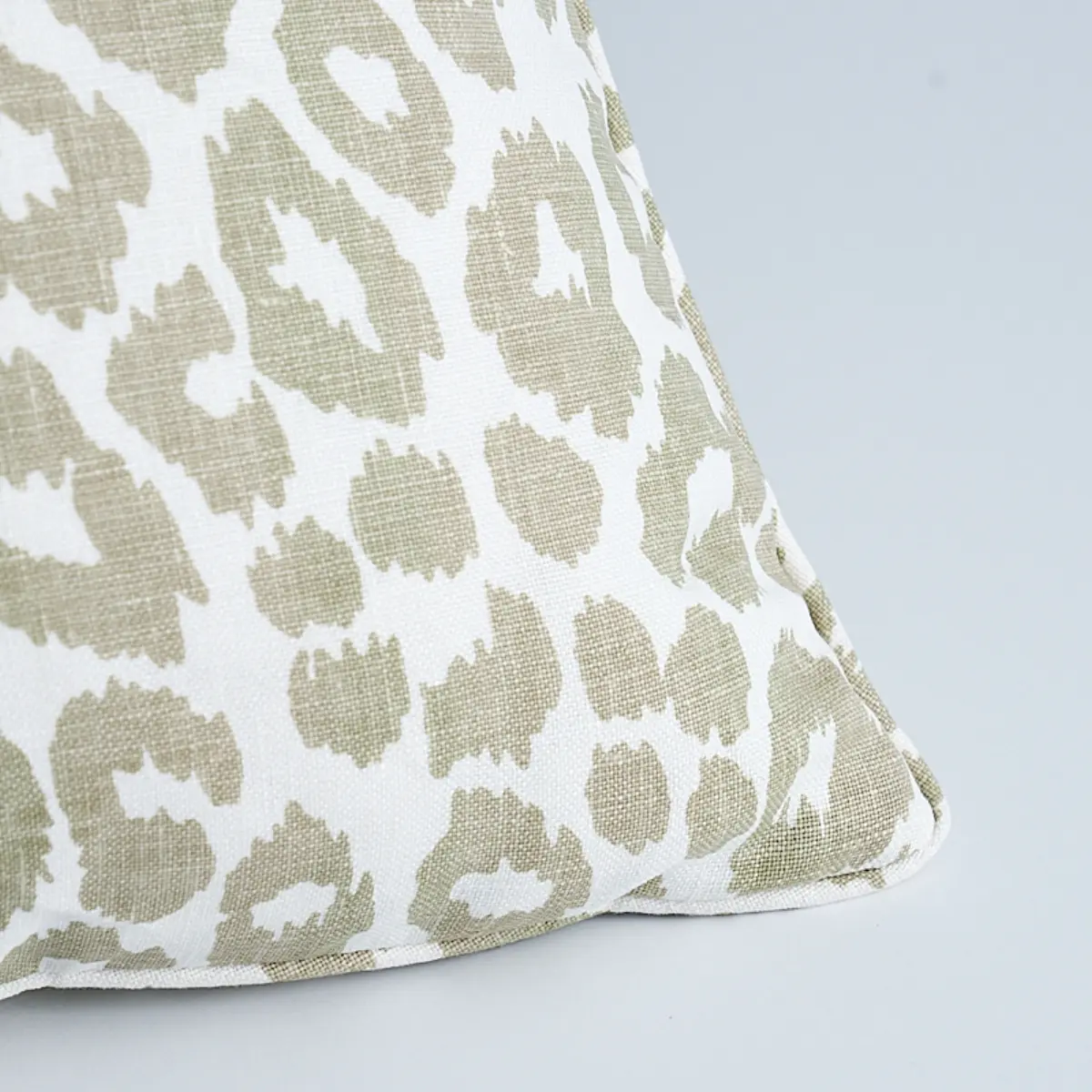 Iconic Leopard Pillow_ LINEN