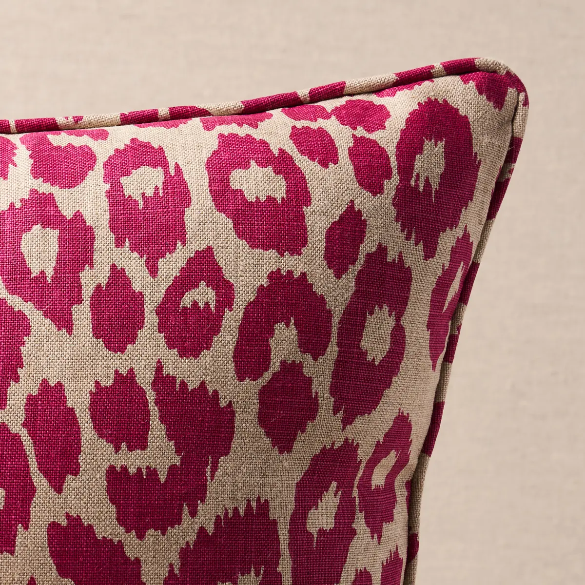 Iconic Leopard Pillow_ FUSCHIA/NATURAL