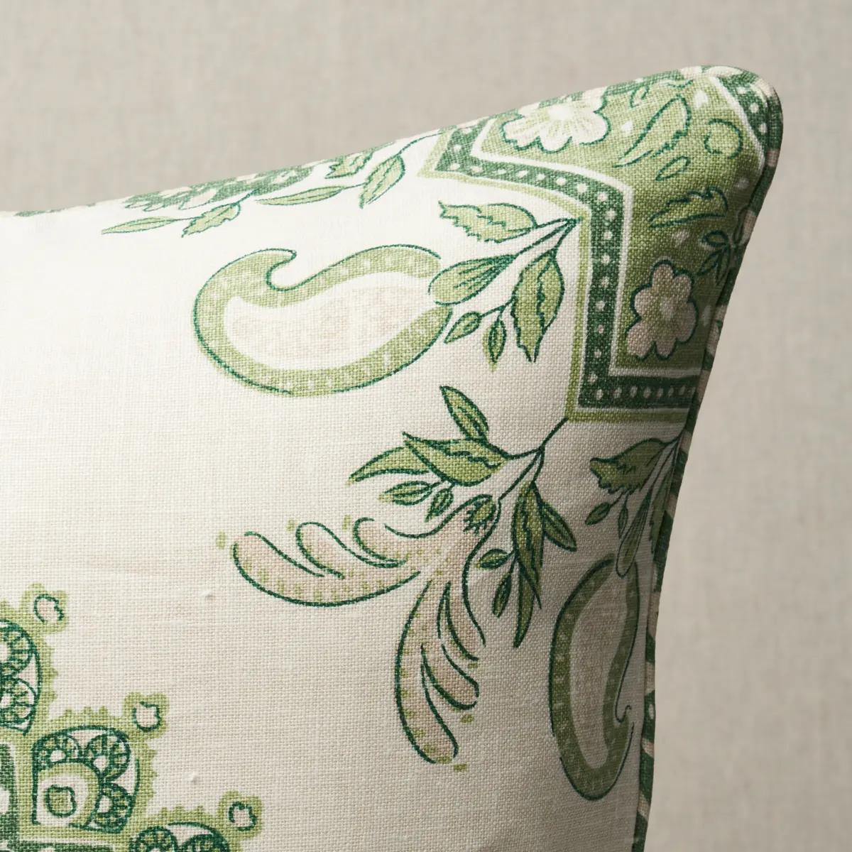 Montecito Medallion Pillow_ LEAF GREEN
