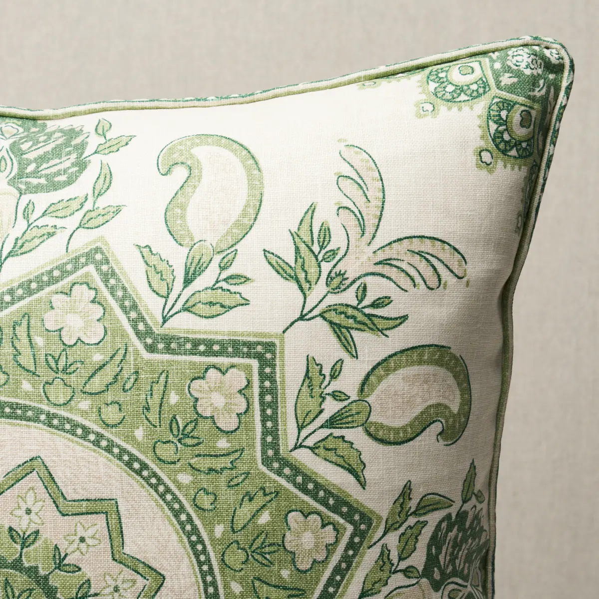 Montecito Medallion Pillow_ LEAF GREEN