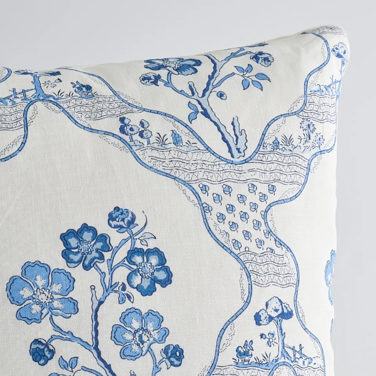 Marella Pillow_ DELFT