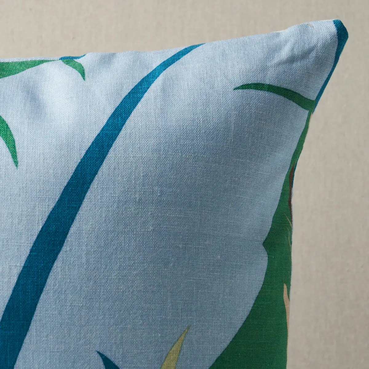 Ananas Pillow_ PEACOCK