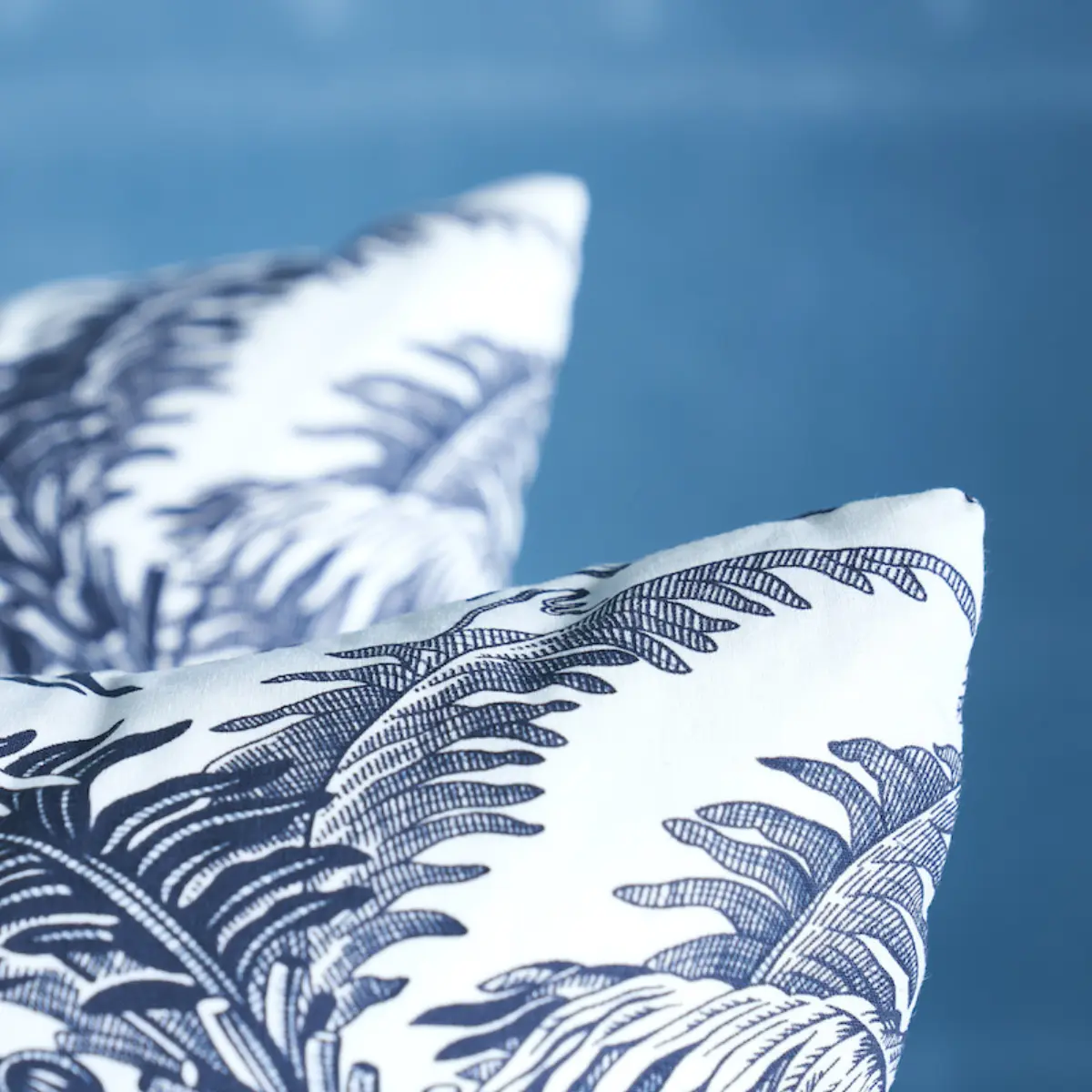 Toile Tropique Pillow_ BLACK