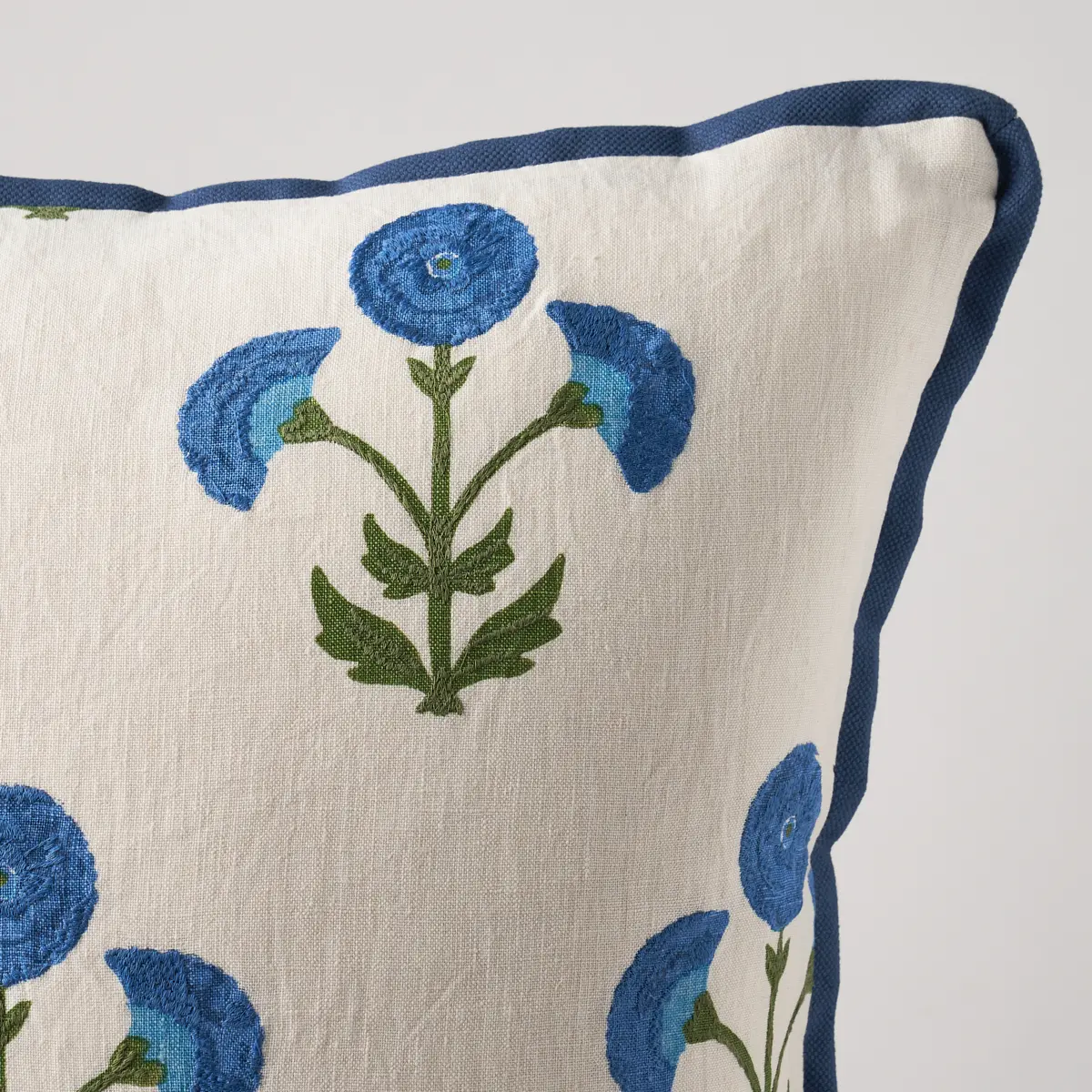 Saranda Flower Pillow_ ROYAL