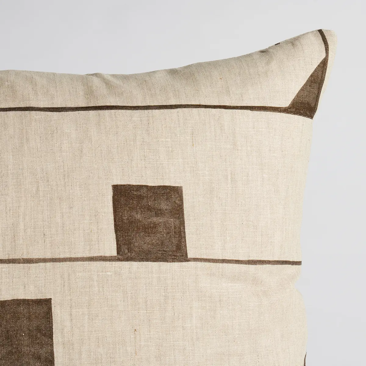 Circuit Pillow_ CARBON