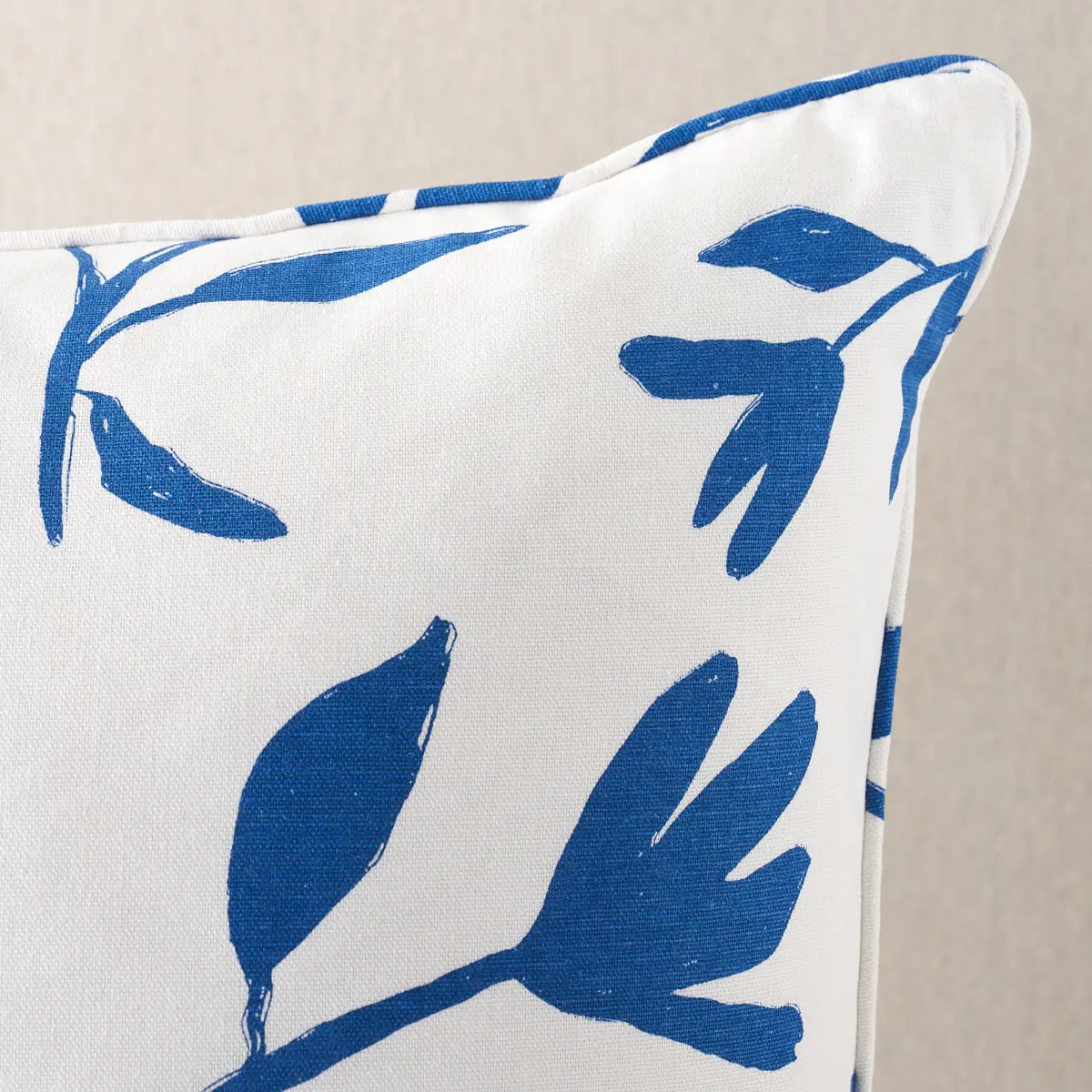 Laurel Pillow_ NAVY