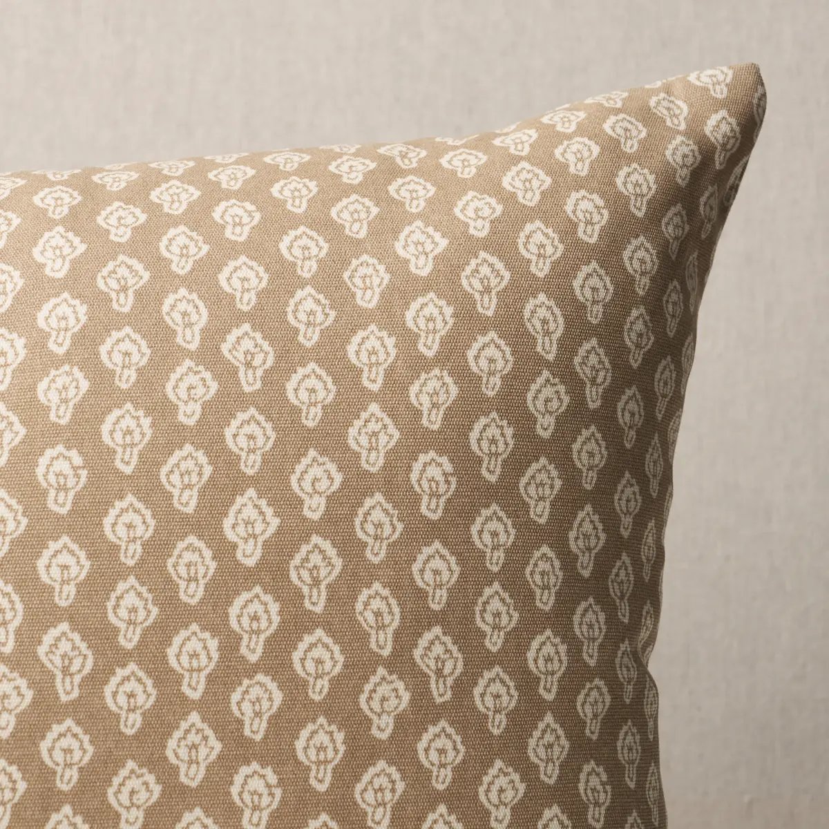 Hyacinth I/O Pillow_ NEUTRAL
