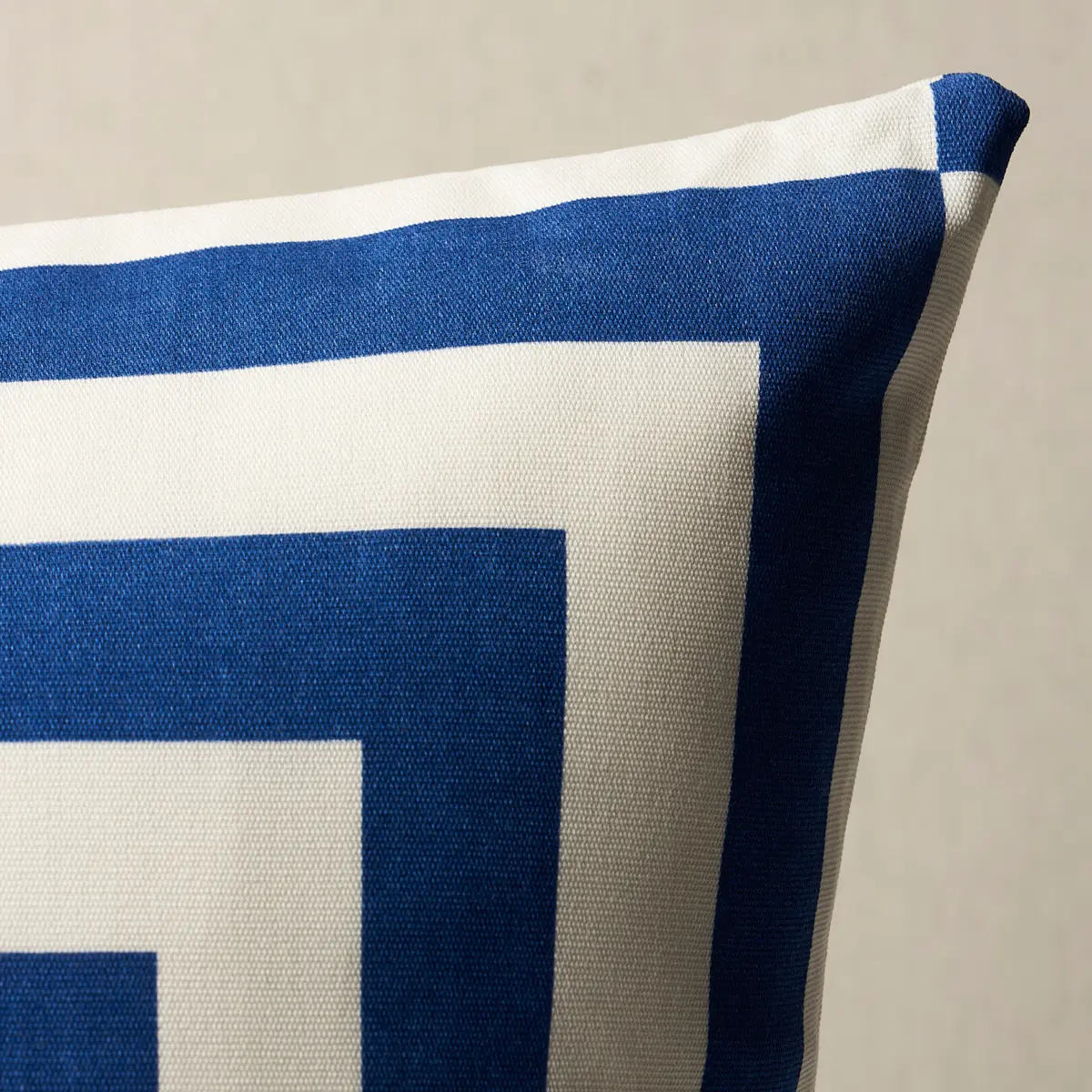Roxbury I/O Pillow_ NAVY