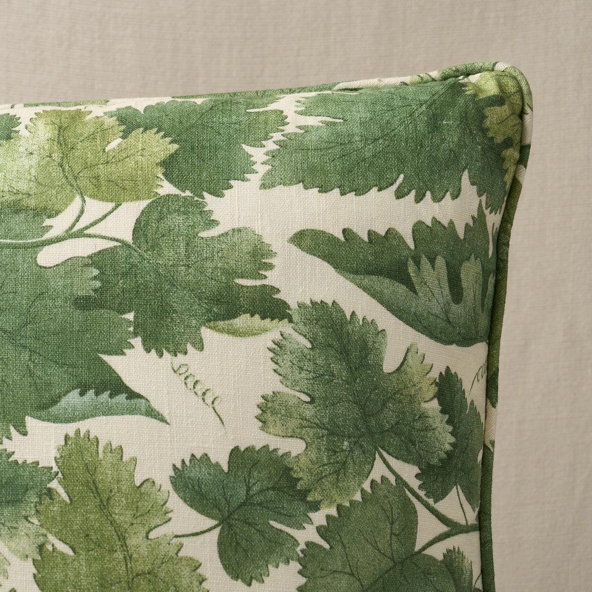 Edinburgh Vine Pillow_ FOREST