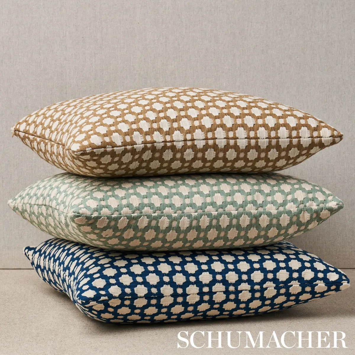 Betwixt Pillow_ INDIGO/IVORY